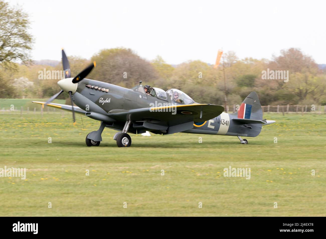 Avions, y compris des modèles d'époque, volant de Lashenden Headcorn. Kent Banque D'Images