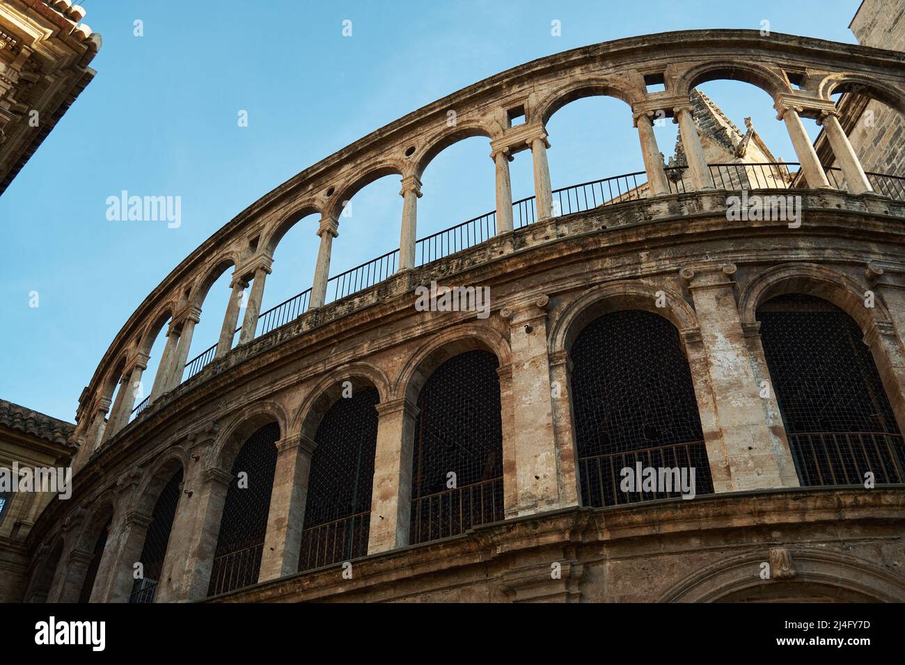 l'ancien bâtiment semi-circulaire de corrida en europe Banque D'Images