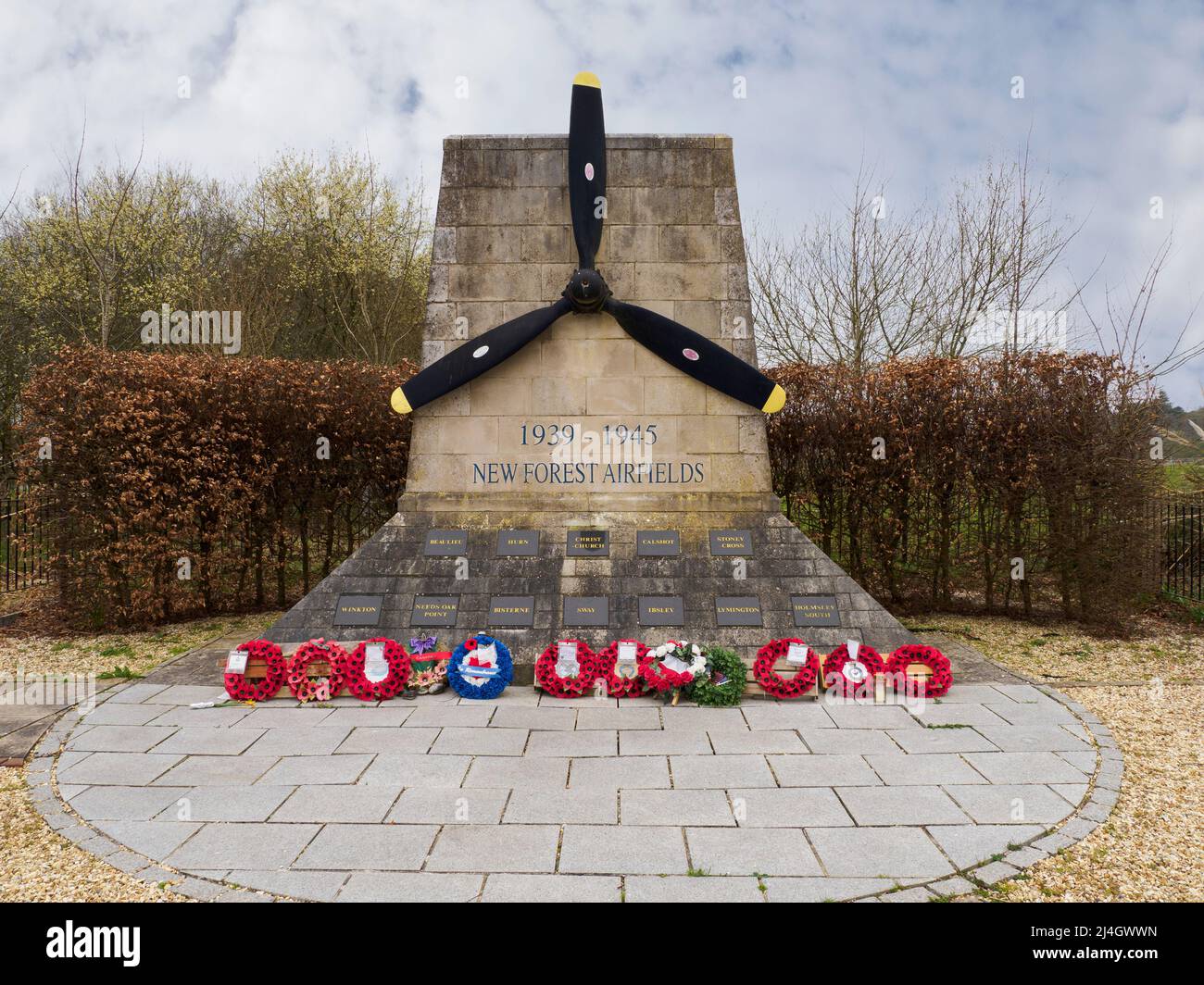 New Forest Airfields Memorial, Un mémorial pour se souvenir des 12 aérodromes de la région de New Forest et des gens qui y ont servi, Bransgore, Hampsh Banque D'Images