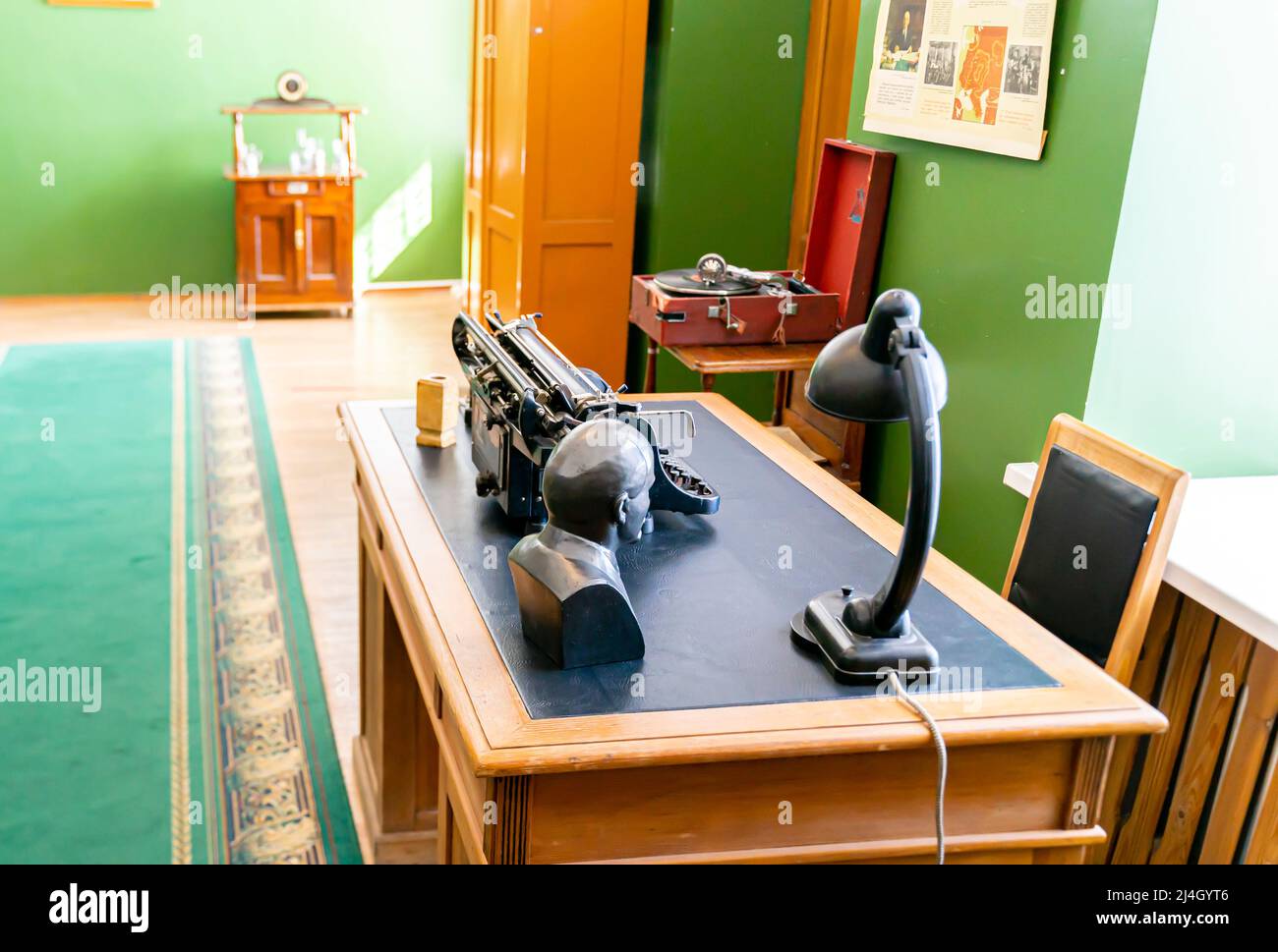 Salle du personnel du directeur reconstruit, Musée Karlag, Kazakhstan. L'emplacement du bureau est original à l'intérieur du bâtiment administratif de Karlag. Banque D'Images