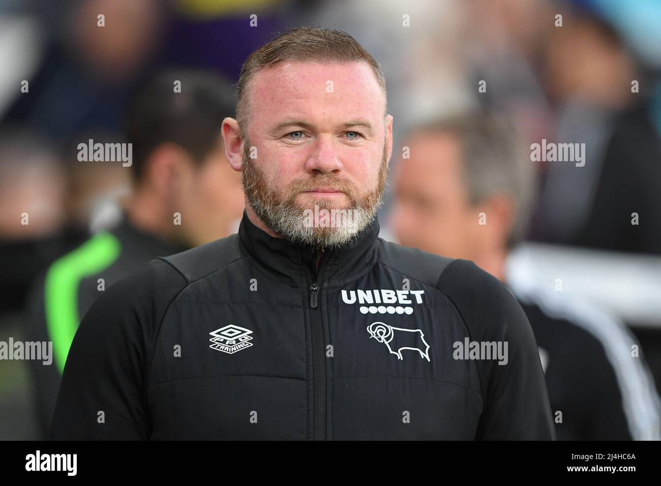 DERBY, ROYAUME-UNI. 15th AVRIL Wayne Rooney, directeur du comté de Derby lors du match de championnat Sky Bet entre le comté de Derby et Fulham au Pride Park, Derby le vendredi 15th avril 2022. (Credit: Jon Hobley | MI News) Credit: MI News & Sport /Alay Live News Banque D'Images