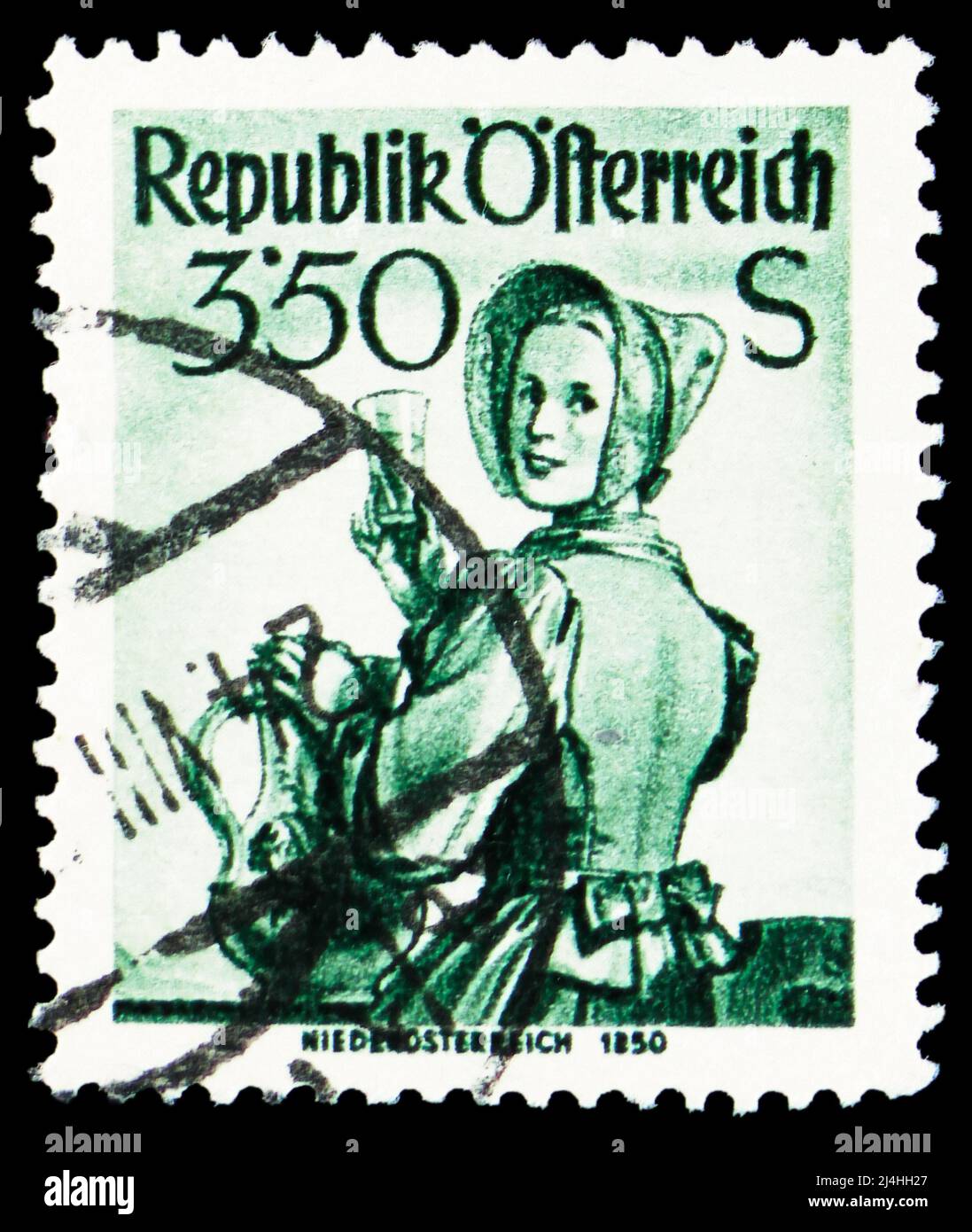 MOSCOU, RUSSIE - le 27 MARS 2022: Timbre-poste imprimé en Autriche montre la Basse-Autriche (c. 1850), série de costumes provinciaux 1948/58, vers 1958 Banque D'Images