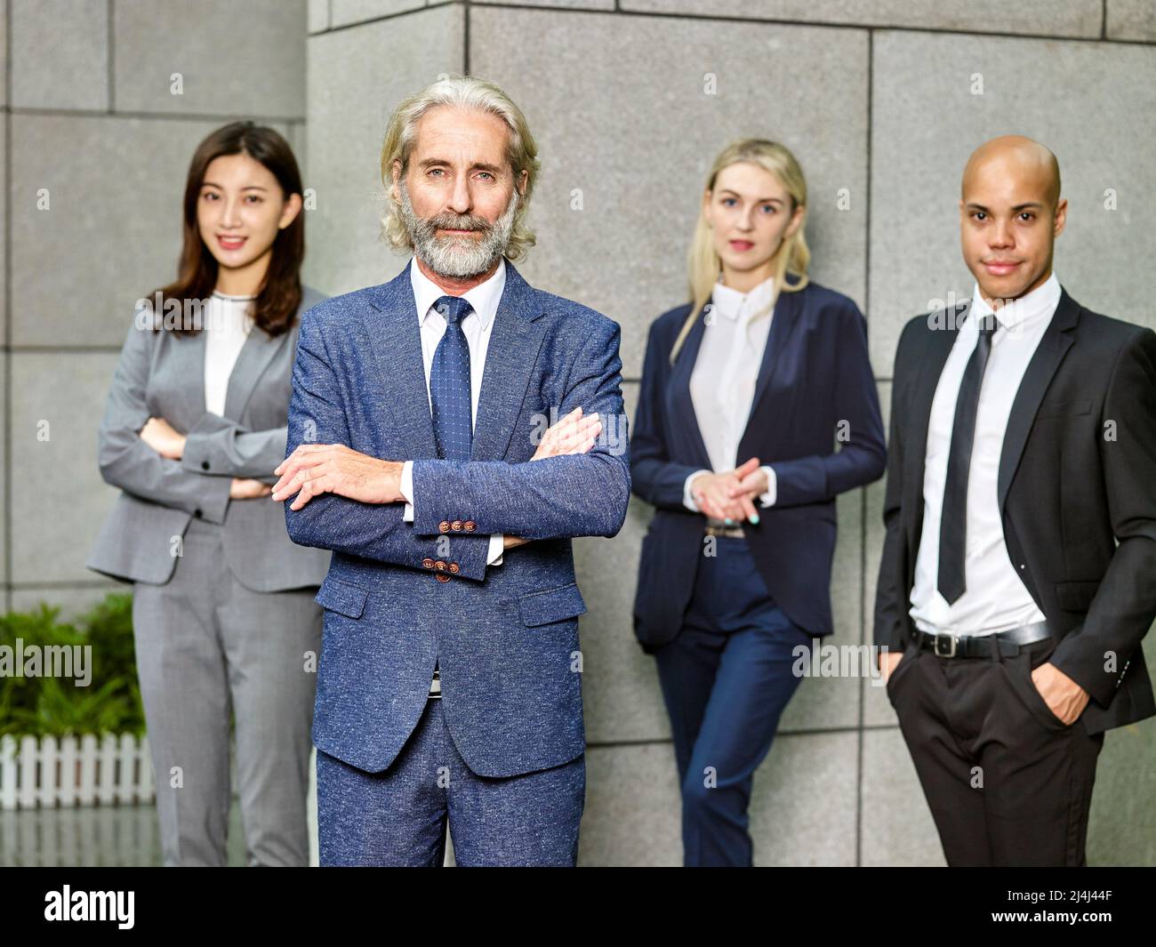 Portrait d'une équipe de l'entreprise multinationale et multiethnique, les gens d'affaires. Banque D'Images