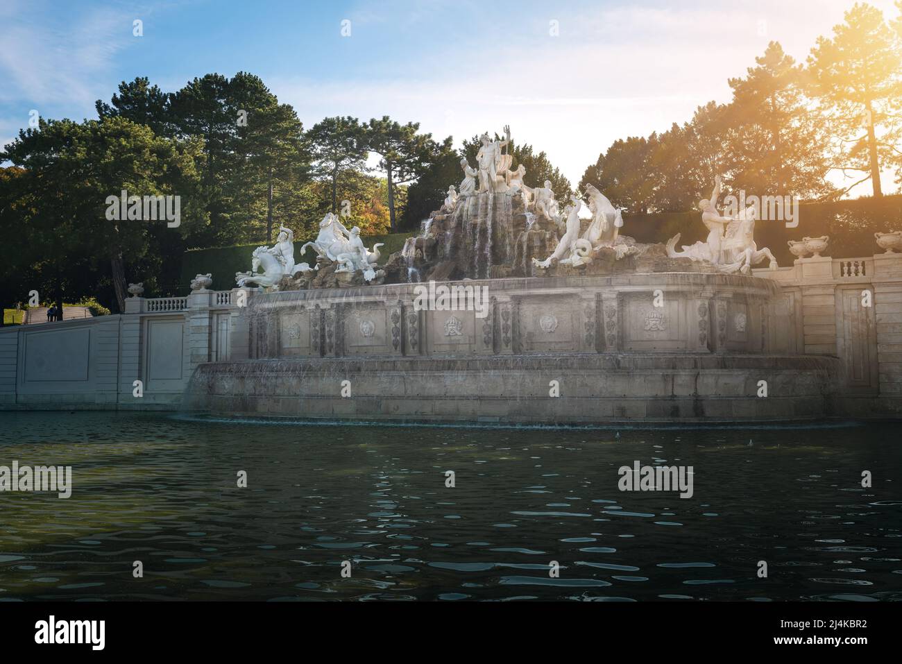 Fontaine de Neptune aux jardins du palais de Schönbrunn - par Johann Ferdinand Hetzendorf von Hohenberg et Wilhelm Beyer - Vienne, Autriche Banque D'Images
