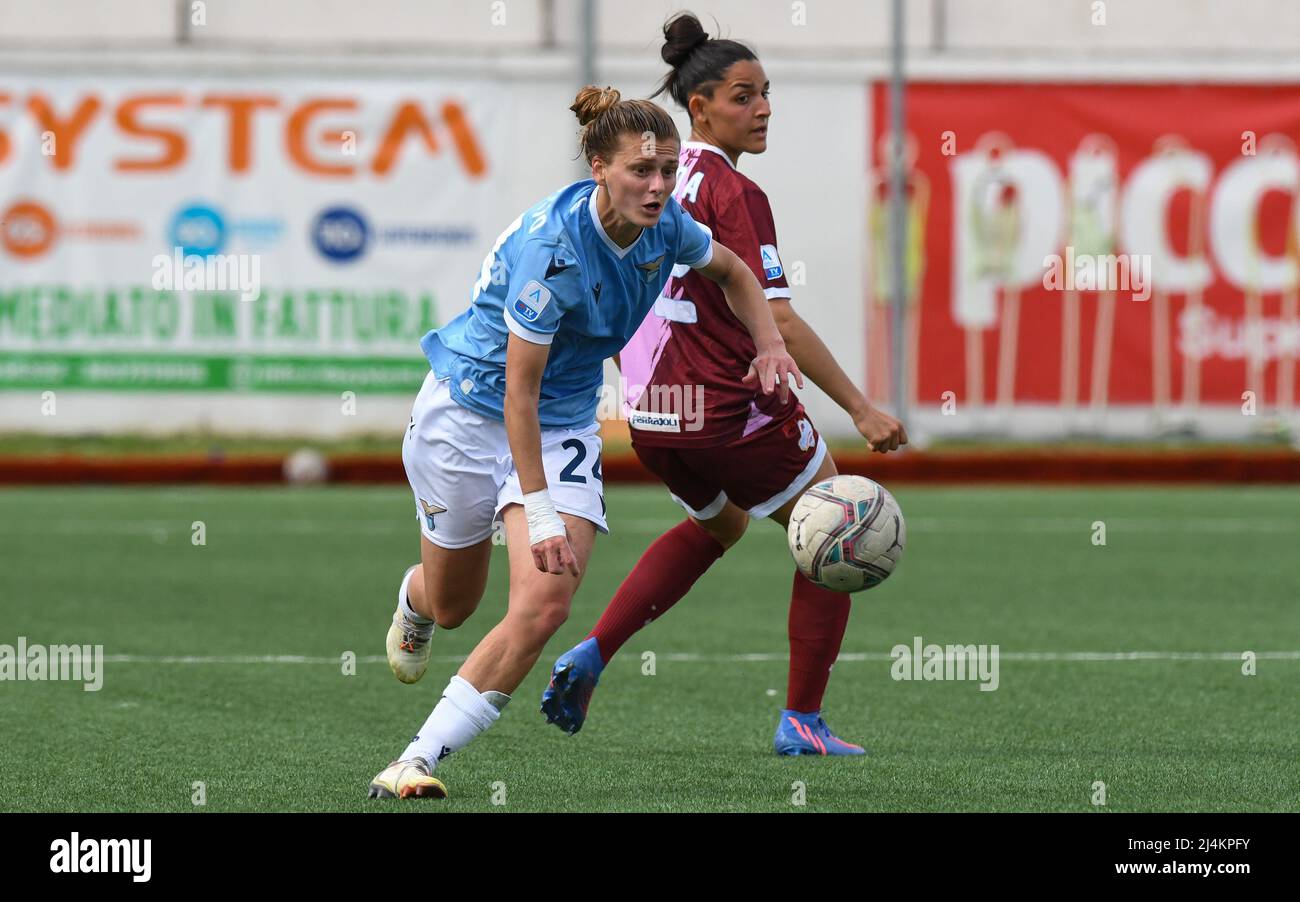 Francesca Pittaccio (24) Lazio femmes pendant le championnat italien de football Ligue A femmes 2021/2022 match entre Pomigliano Femminile vs Lazio femmes au stade Ugo Gobbato à Pomigliano (NA), Italie, le 16 avril 2022 Banque D'Images