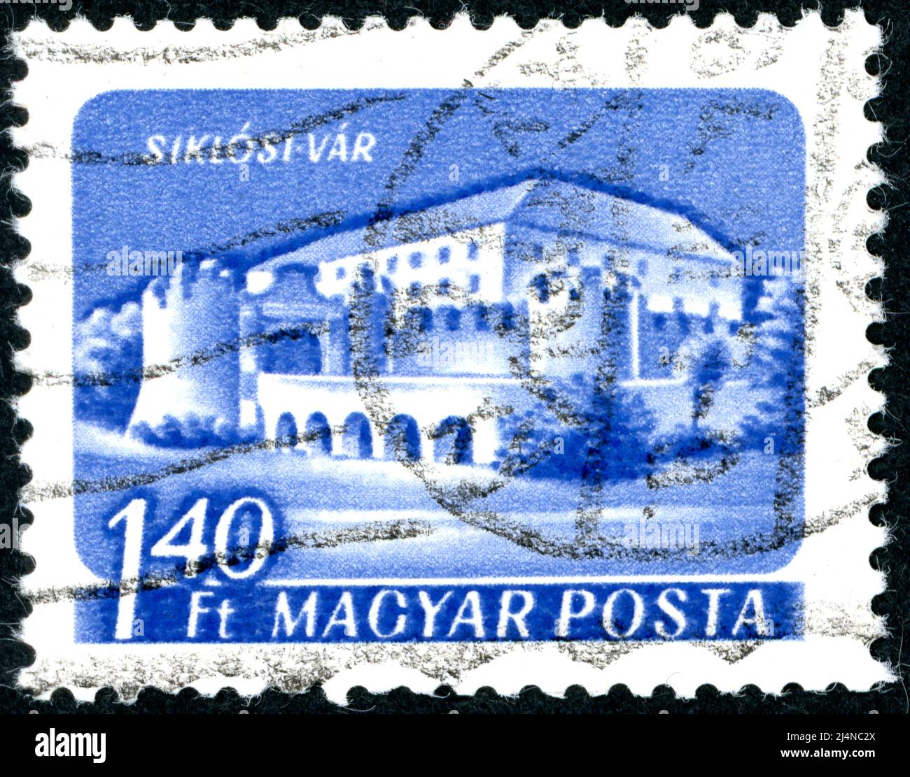 HONGRIE - VERS 1960 : timbre imprimé en Hongrie représentant le château de Siklos, vers 1960 Banque D'Images