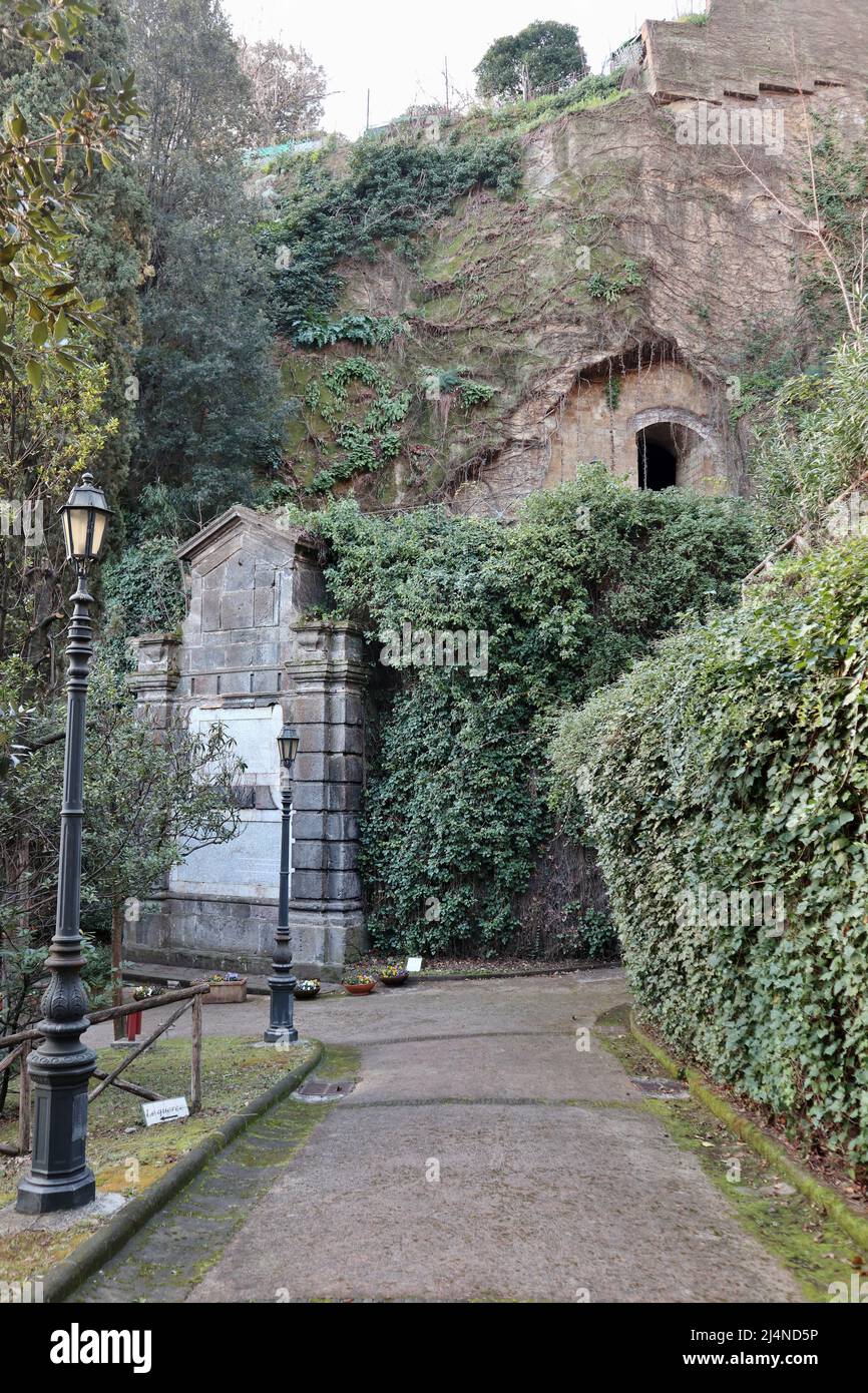 Napoli - Vialetto del Parco Vergiliano a Piedigrotta Banque D'Images