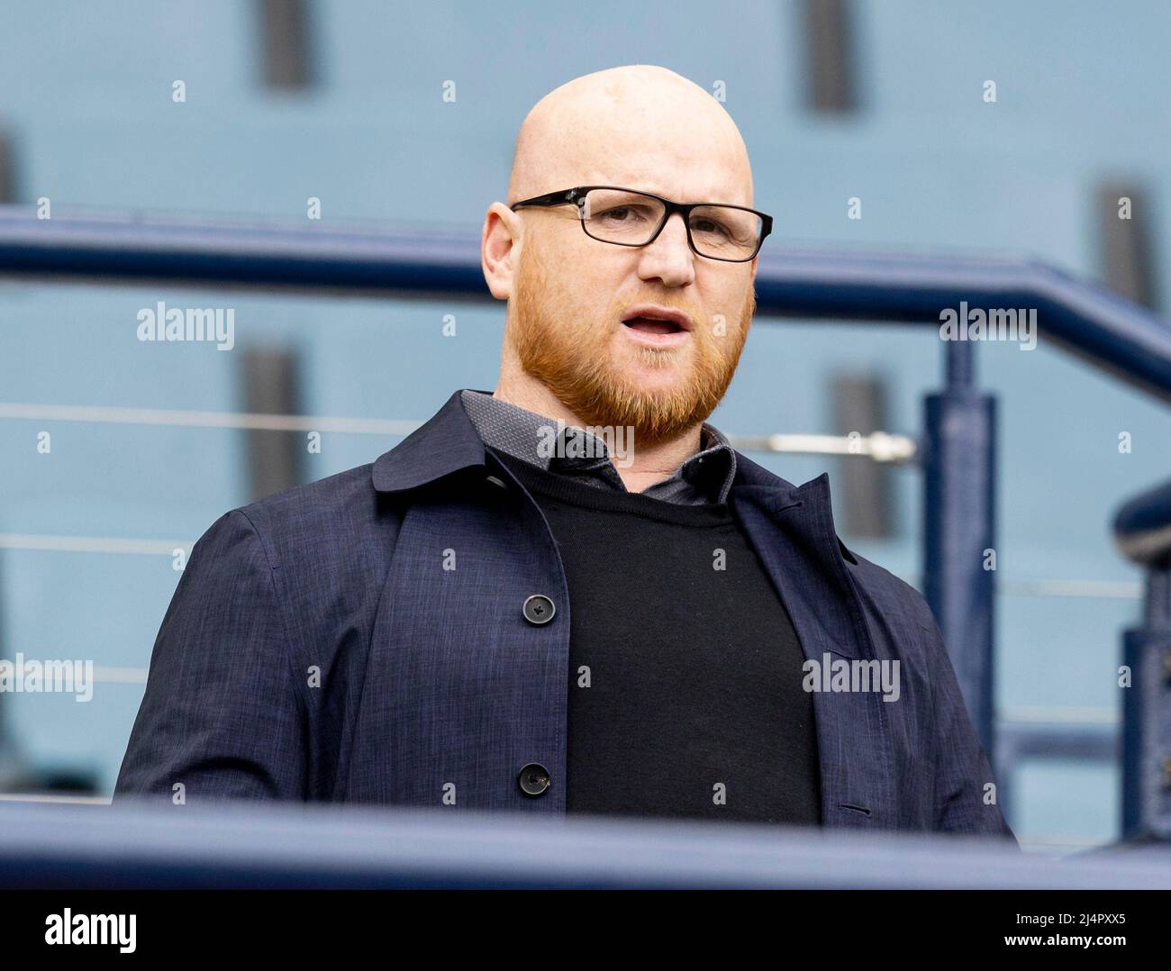 Hampden Park, Gasgow, Royaume-Uni. 17th avril 2022. Demi-finale de la coupe écossaise, Celtic versus Rangers: John Hartson rejoint l'équipe de commentaires TV pour le jeu Credit: Action plus Sports/Alamy Live News Banque D'Images