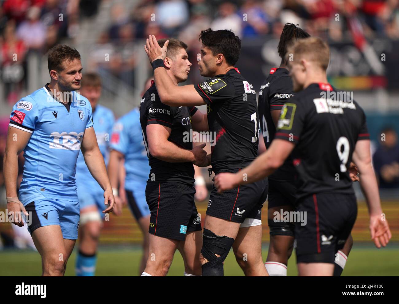 Sean Maitland (au centre à droite) de Saracens célèbre la deuxième tentative du match de sa partie lors du match de la coupe du défi EPCR 16 au stade StoneX, Londres. Date de la photo: Dimanche 17 avril 2022. Banque D'Images