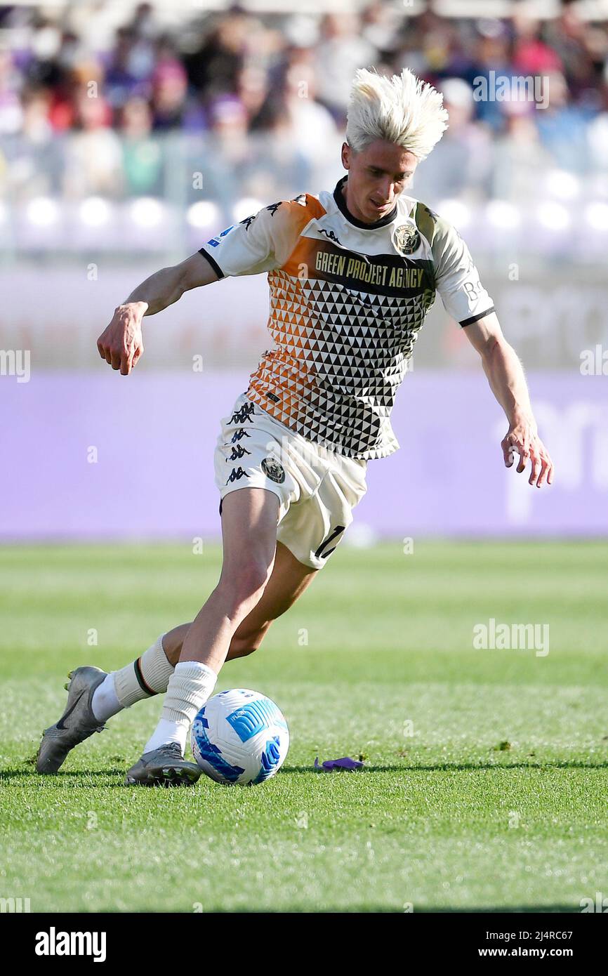 Dennis Johnsen de Venezia FC en action pendant la série Un match de football 2021/2022 entre ACF Fiorentina et Venezia FC au stade Artemio Franchi à Banque D'Images