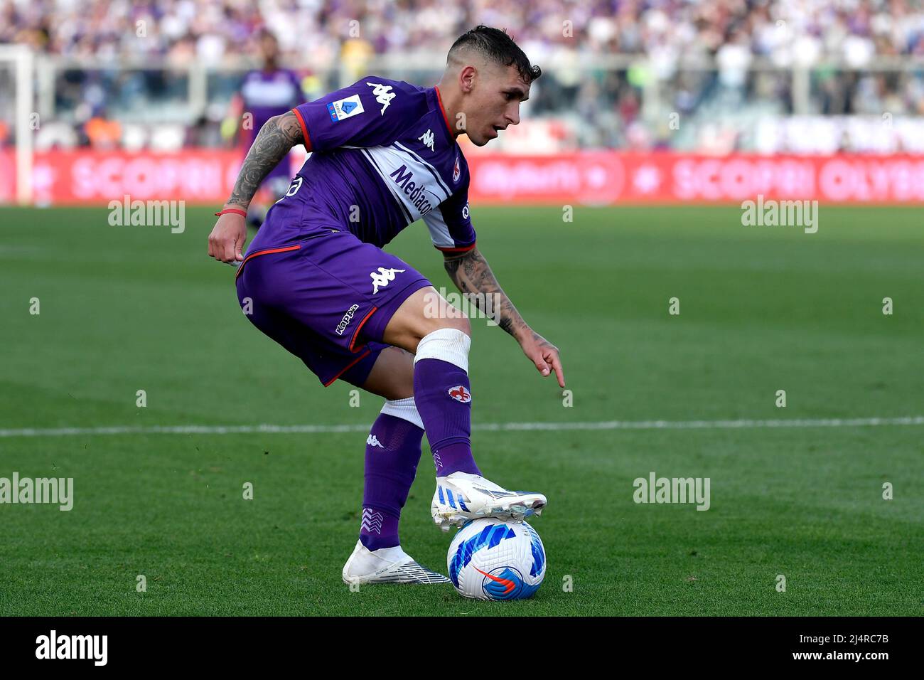 Lucas Torreira de l'ACF Fiorentina en action pendant la série Un match de football 2021/2022 entre l'ACF Fiorentina et le Venezia FC à Artemio Franchi stadiu Banque D'Images