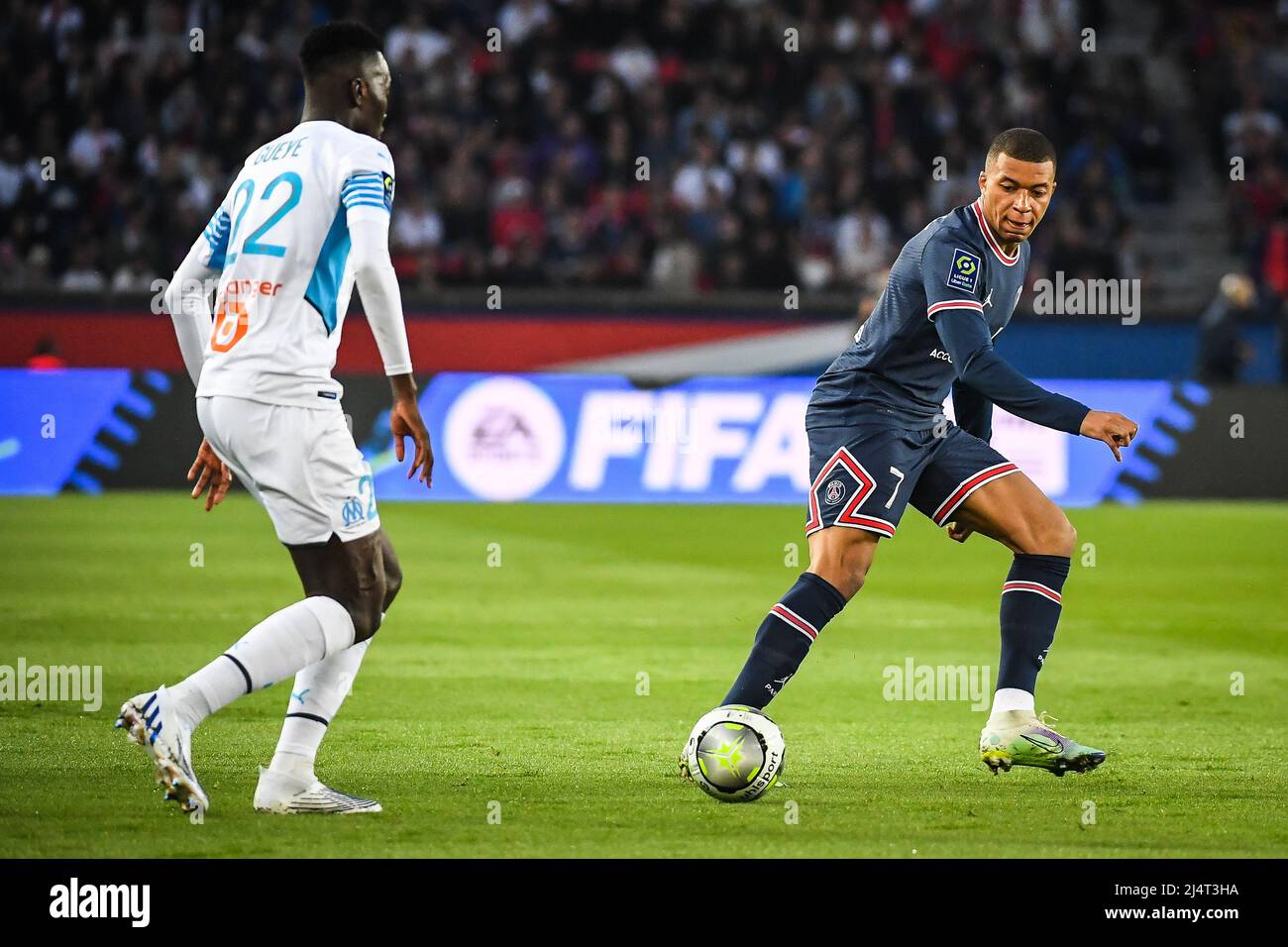 Paris, France. 17th avril 2022. Kylian MBAPPE du PSG lors du championnat français Ligue 1 match de football entre Paris Saint-Germain et l'Olympique de Marseille le 17 avril 2022 au stade du Parc des Princes à Paris, France - photo Matthieu Mirville/DPPI crédit: DPPI Media/Alay Live News Banque D'Images