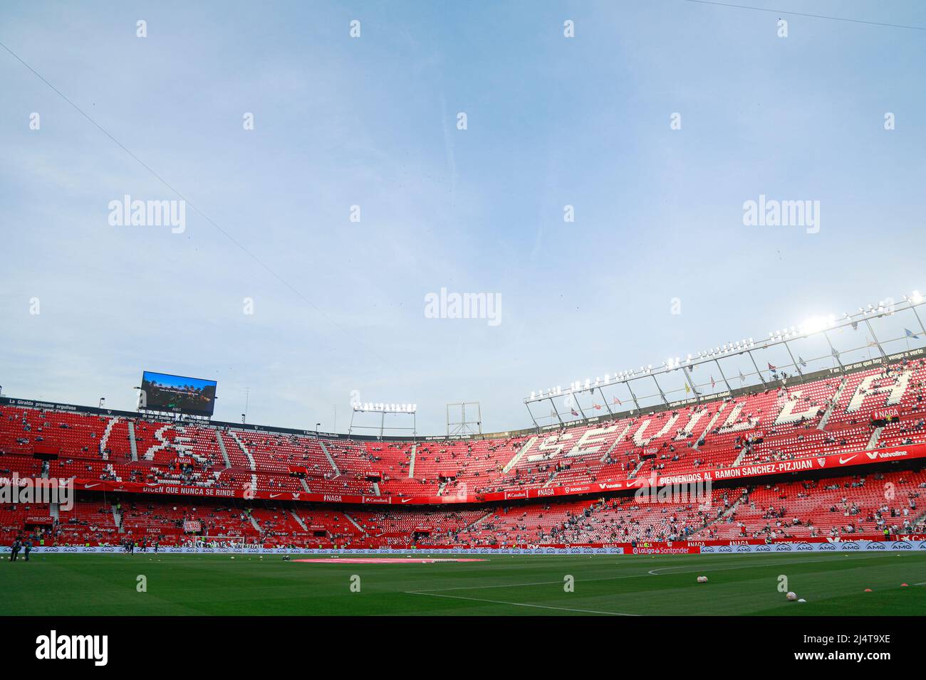 Séville, Espagne. 17th avril 2022. Stade Ramon Sanchez Pizjuan lors du match de la Liga entre le FC Séville et le Real Madrid, joué au stade Sanchez Pizjuan le 17 avril 2022 à Séville, Espagne. (Photo par Antonio Pozo/PRESSINPHOTO) Credit: PRESSINPHOTO SPORTS AGENCY/Alay Live News Banque D'Images