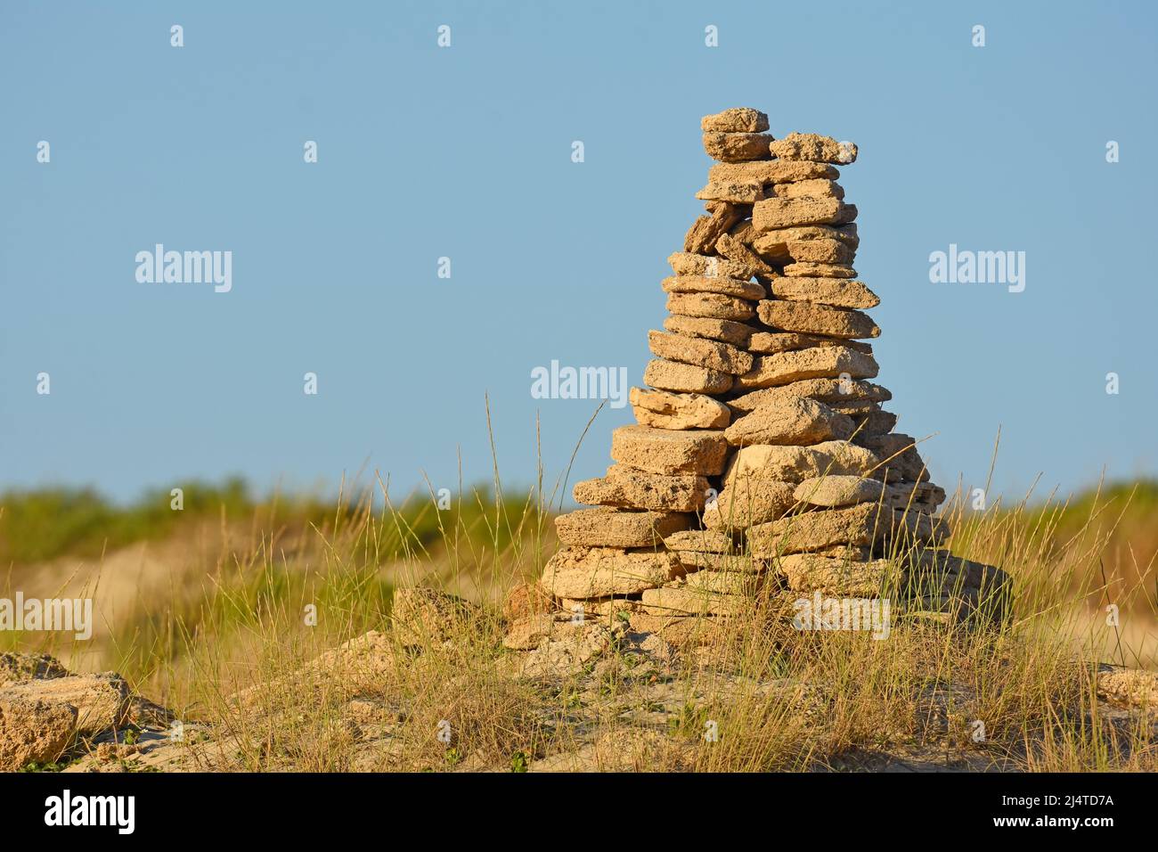 cairn, pile ou pile de pierres faite par l'homme Banque D'Images