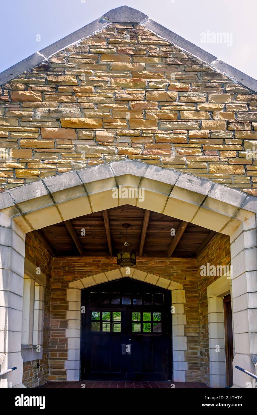 La première église baptiste de Theodore est photographiée sur