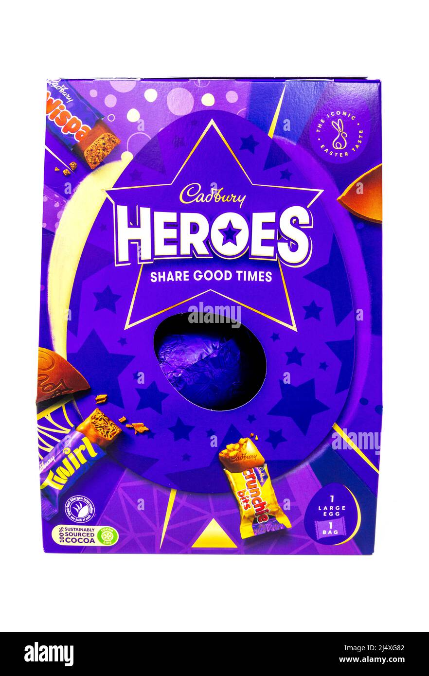Œuf de Pâques Cadbury Heroes Banque D'Images