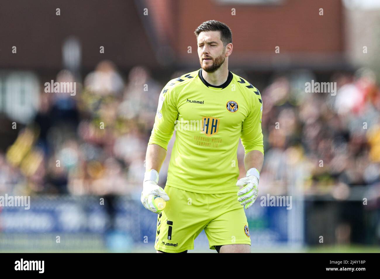 SUTTON, ROYAUME-UNI. AVRIL 18th Joe Day of Newport County pendant le match Sky Bet League 2 entre Sutton United et Newport County au Knights Community Stadium, Gander Green Lane, Sutton, le lundi 18th avril 2022. (Credit: Tom West | MI News) Credit: MI News & Sport /Alay Live News Banque D'Images