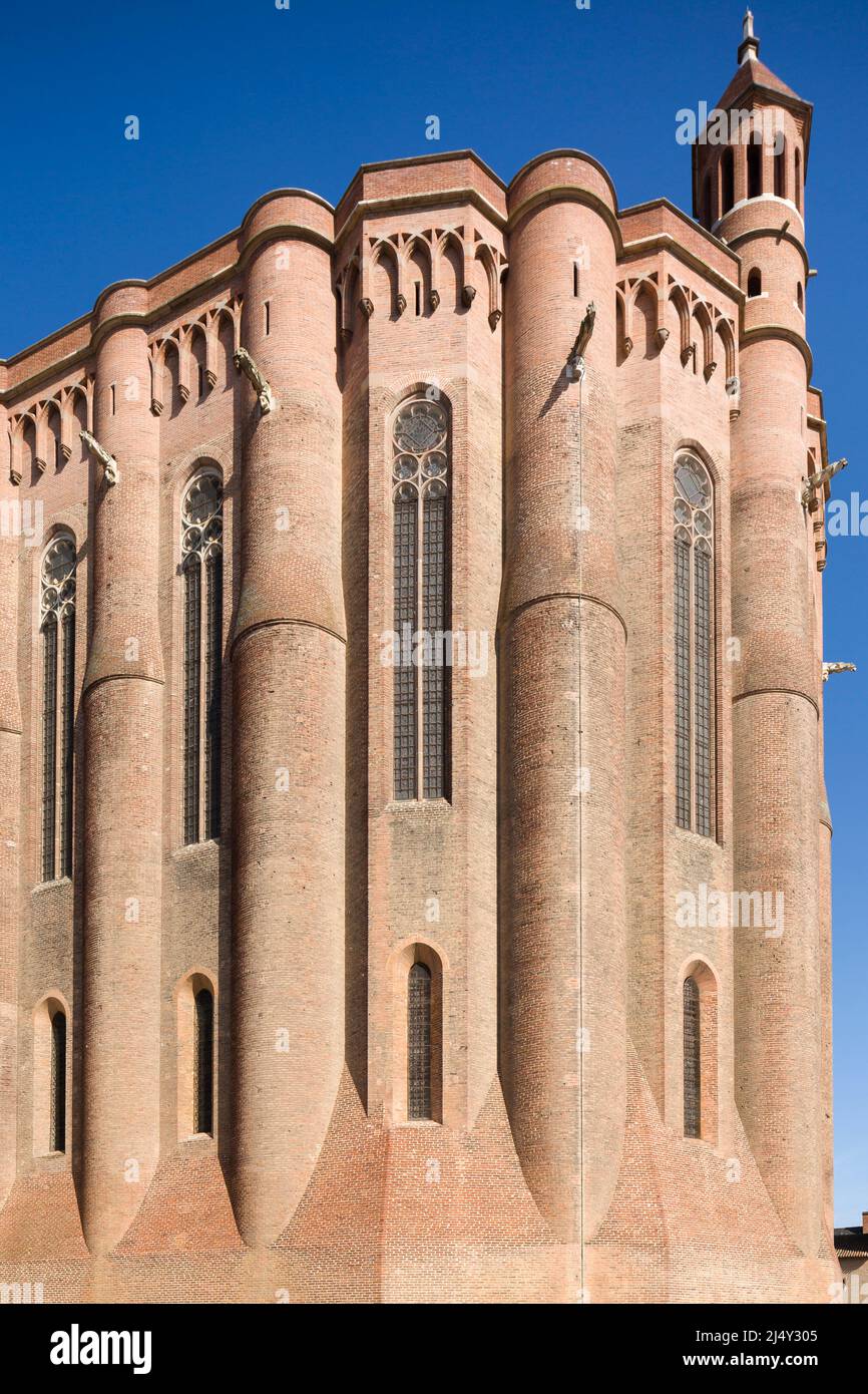 La Cathédrale Saint Cecilia / Basilique Cathédrale de Sainte-Cecile, Albi, une église médiévale en brique et site classé au patrimoine mondial de l'UNESCO. Extérieur de l'abside. Banque D'Images