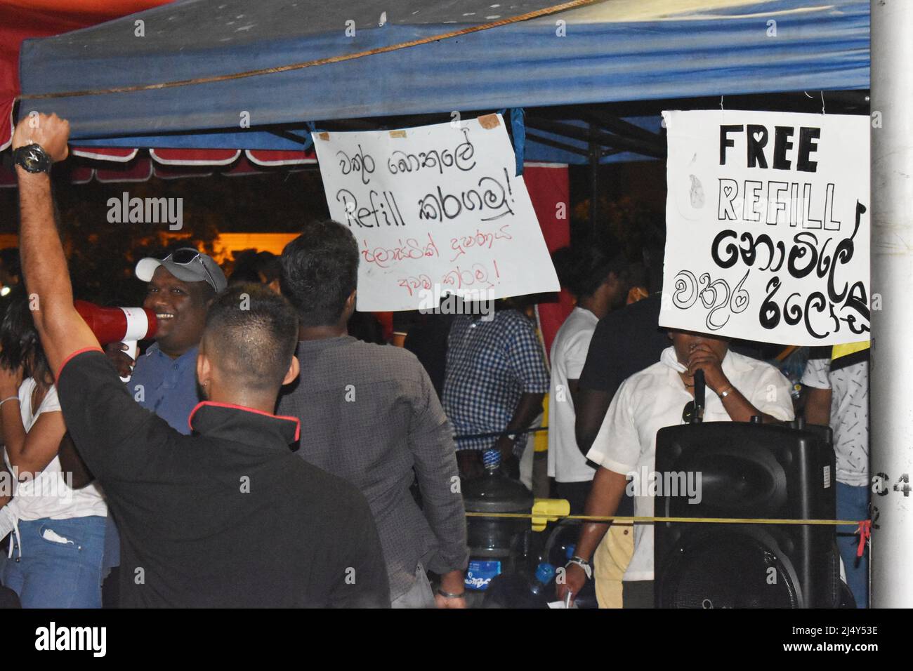 Colombo, Sri Lanka. 16th avril 2022. La manifestation au Galle face Green s'est poursuivie Colombo, Sri Lanka. 16th avril 2022. La manifestation au Galle face Green s'est poursuivie