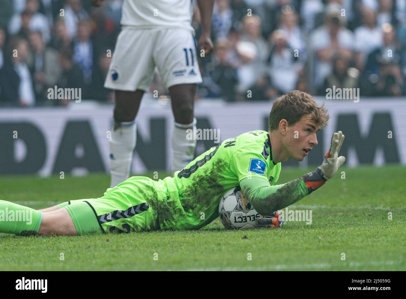 Copenhague, Danemark. 18th avril 2022. Le gardien de but Mads Hermansen (30) de Broendby SI vu pendant le match Superliga 3F entre le FC Copenhague et Broendby SI à Parken à Copenhague. (Crédit photo : Gonzales photo/Alamy Live News Banque D'Images