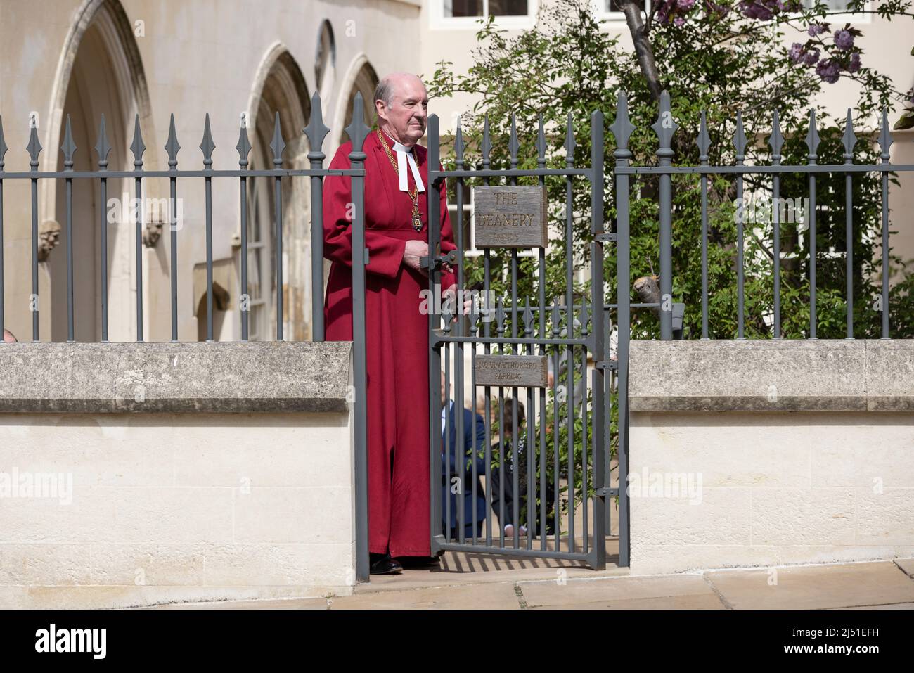 Les membres de la famille royale assistent au service de Pâques de la chapelle St George, au château de Windsor, dans le Berkshire, en Angleterre, au Royaume-Uni Banque D'Images