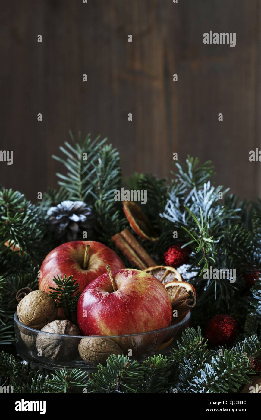 Boule de Noël et décoration de sapin. Décoration festive de fête Banque D'Images