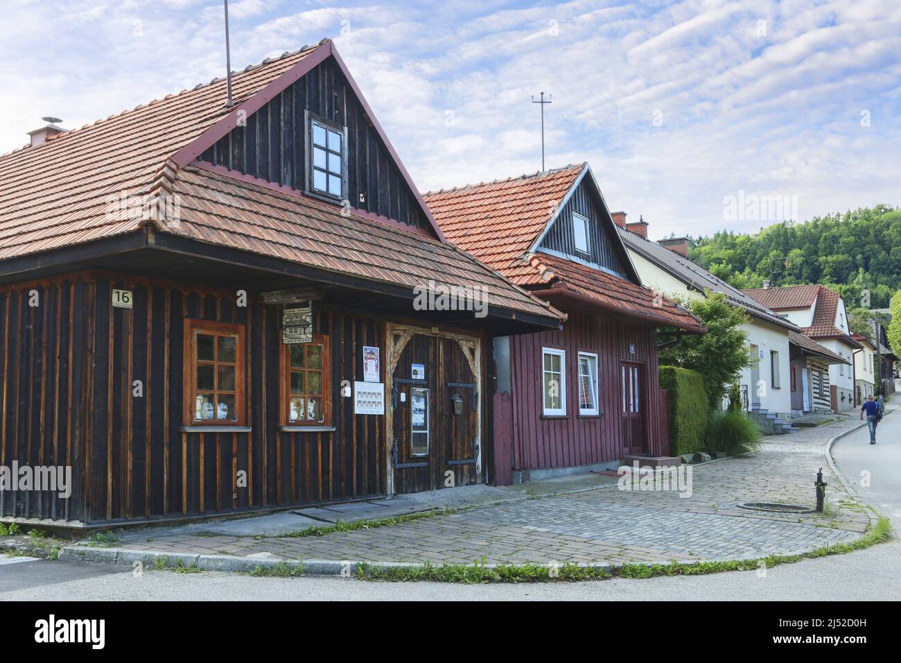 Architecture en bois inscrite sur la liste du patrimoine mondial de l'UNESCO. Lanckorona, Pologne. Banque D'Images