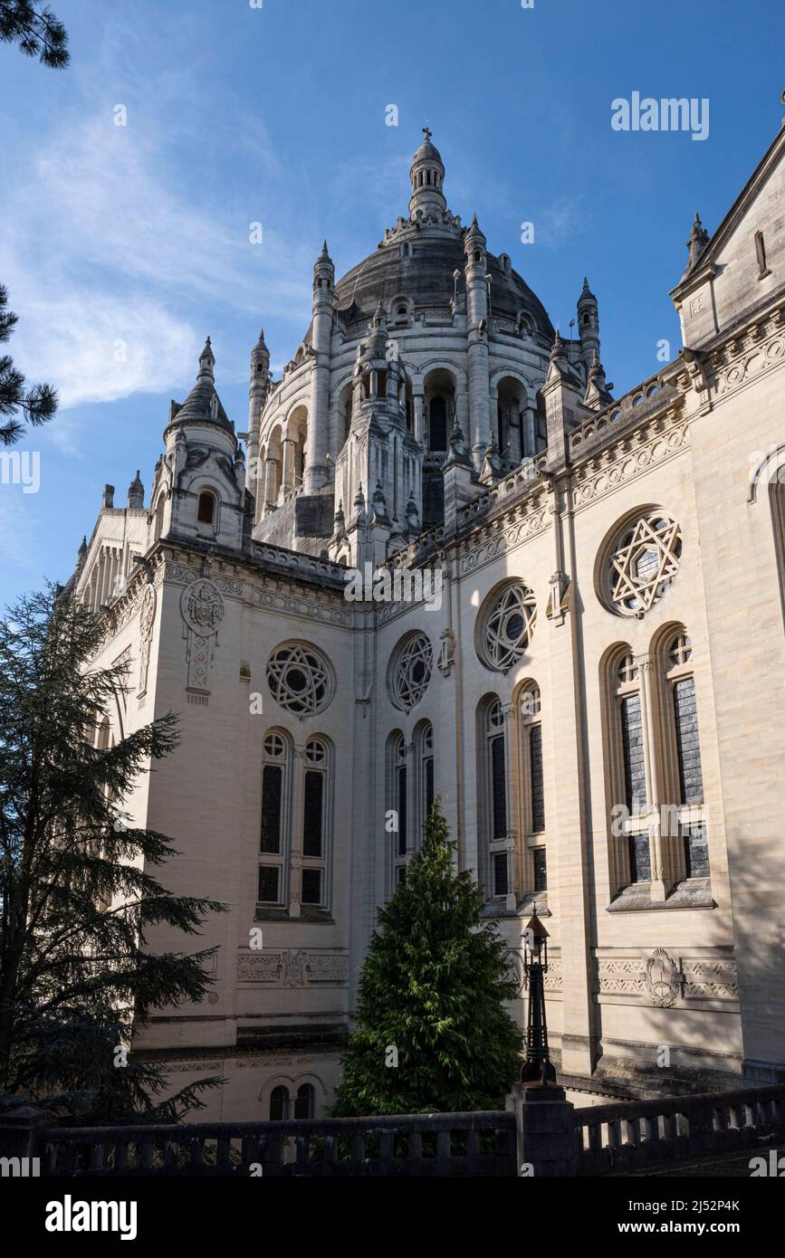 Basilique de lisieux Banque de photographies et d’images à haute