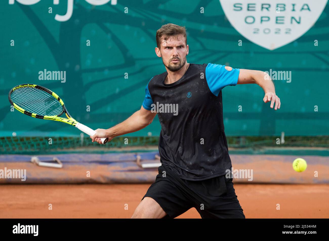 Belgrade, Serbie, 19th avril 2022. Oscar Otte d'Allemagne revient contre  Alejandro Tabilo du Chili pendant la deuxième journée de la Serbie Open ATP  250 Tournoi pendant la deuxième journée de la Serbie