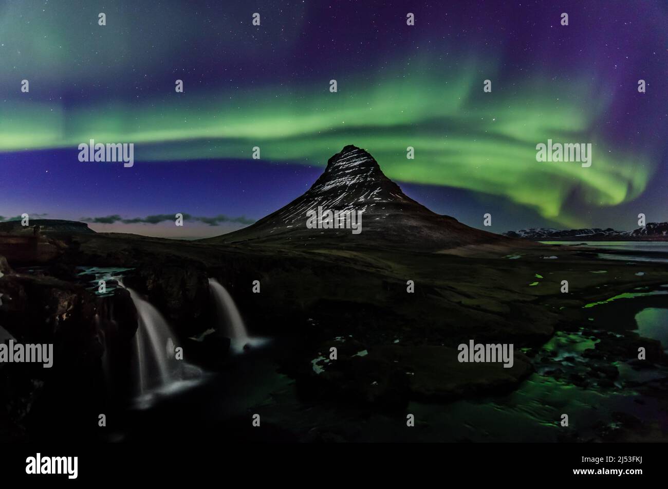Aurore ou aurores boréales en Islande, une merveille naturelle Banque D'Images
