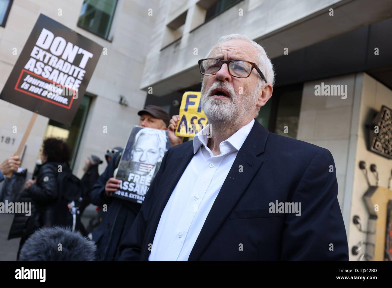 Programme Tv Du Mercredi 20 Avril 2022 L'ancien chef du parti travailliste Jeremy Corbyn se joint aux