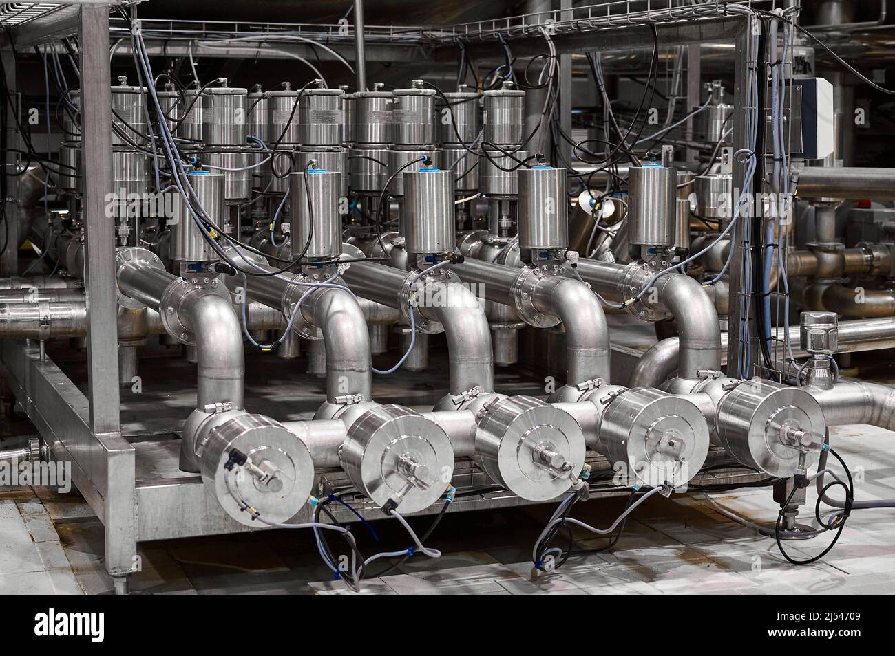 Système de pipeline pour la fabrication de produits laitiers fermentés à l'usine Banque D'Images