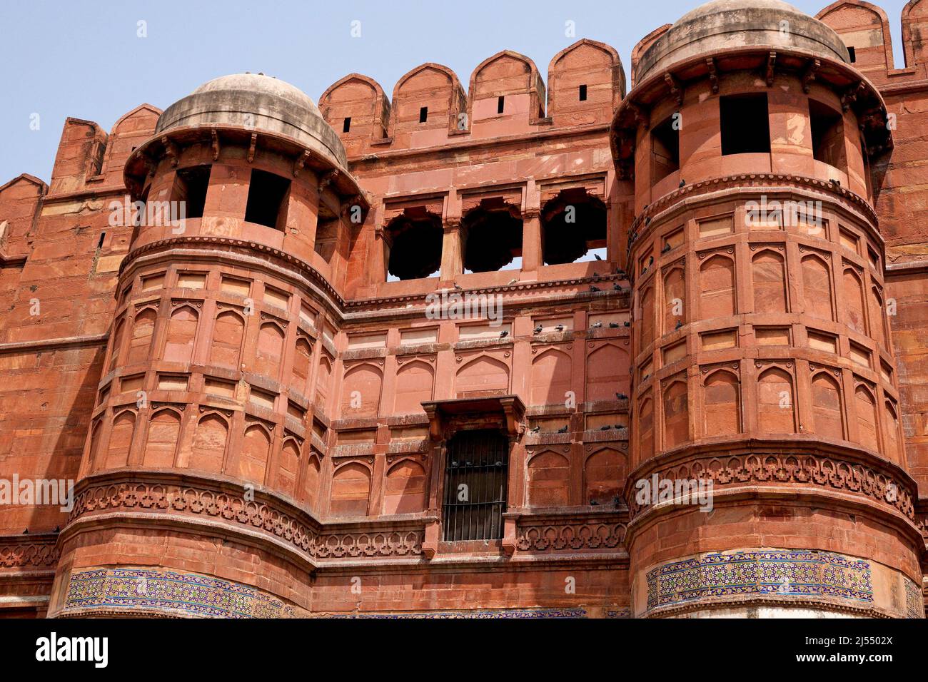 le fort d'Agra est un site classé au patrimoine mondial de l'UNESCO dans la ville d'Agra, en Inde Banque D'Images