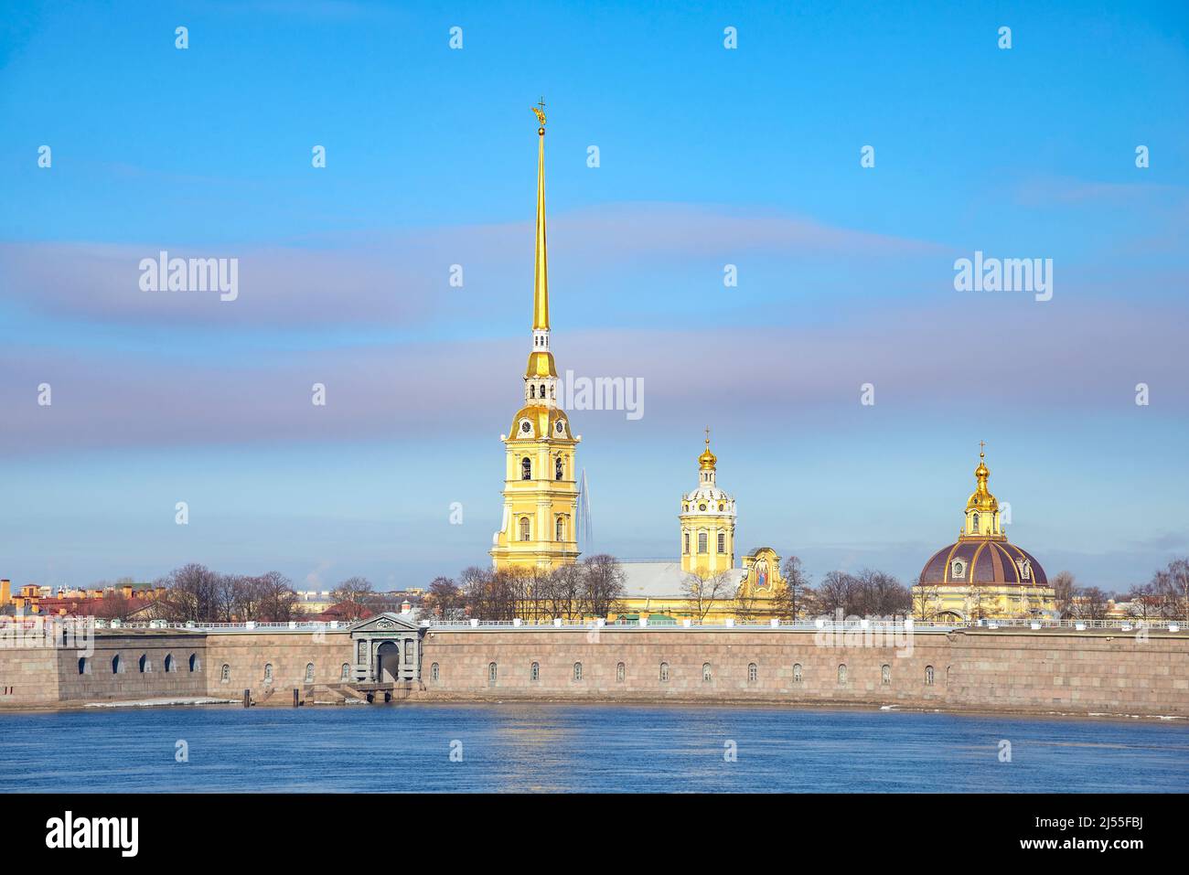 Ancienne forteresse Pierre et Paul au début du printemps. Saint-Pétersbourg, Russie Banque D'Images