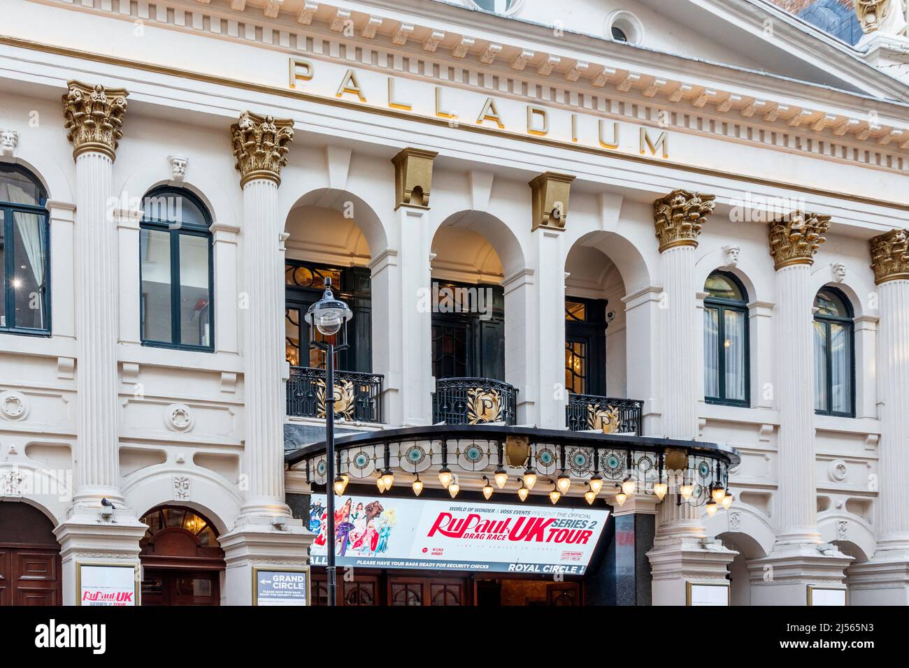 Rue Paul's Drag Race au London Palladium, un théâtre de Grade II West End situé sur Argyll Street, Londres, Royaume-Uni Banque D'Images
