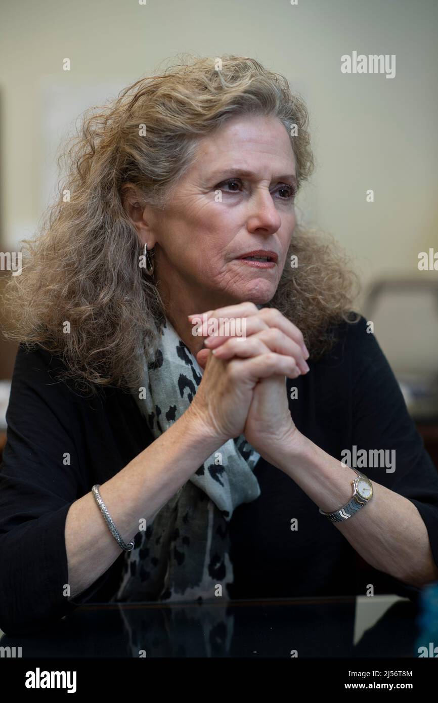 Austin, Texas, États-Unis. 20th octobre 2021. La démocrate DONNA HOWARD représente le District 48 de la Chambre des représentants du Texas, dans son bureau d'Austin. (Image de crédit : © Bob Daemmrich/ZUMA Press Wire Service) Banque D'Images