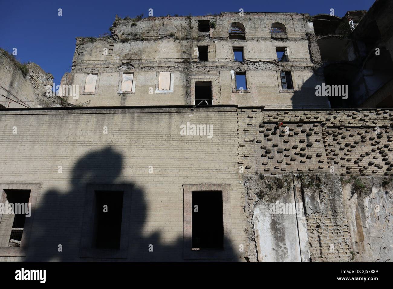 Napoli - Particolare della facciata Laterale dell'Albergo dei Poveri Banque D'Images