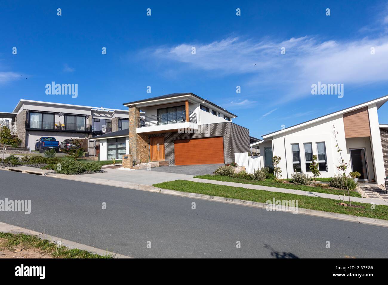 Nouvelles maisons à Denman Prospect, une nouvelle banlieue en construction à Canberra, TERRITOIRE DE LA CAPITALE AUSTRALIENNE, dans la région de la vallée de Molonglo Banque D'Images