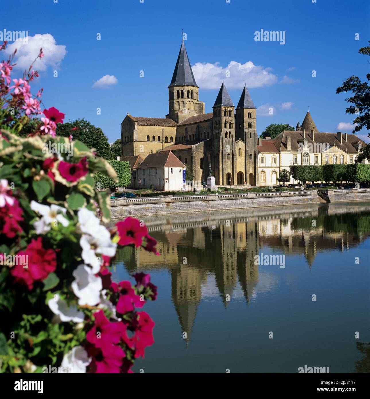 La Basilique, Paray-le-Monial, Bourgogne, France, Europe Banque D'Images