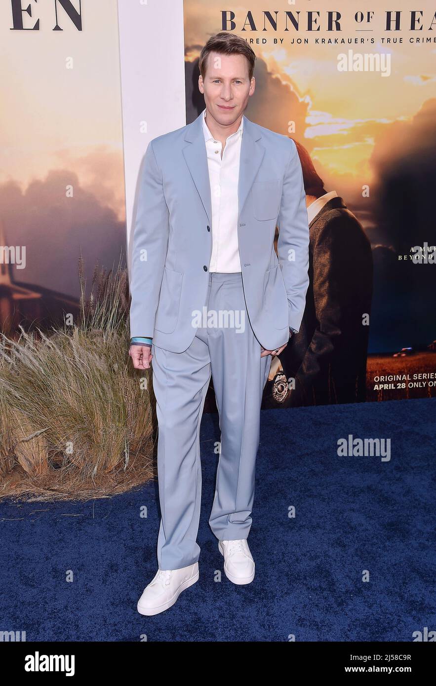 HOLLYWOOD, CA - 20 AVRIL : Dustin lance Black participe à la première de FX's 'Under the Banner of Heaven' au Hollywood Athletic Club le 20 avril 2022 in Banque D'Images