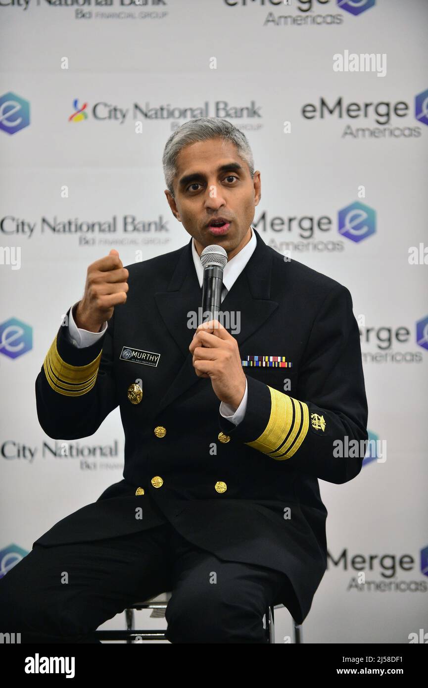 Le Dr Vivek H. Murthy, chirurgien général des États-Unis, assiste à l'intervention d'Emerge Americas 2022 au Centre des congrès de Miami Beach le 19 avril 2022 à Miami Beach, en Floride. (Photo de JL/Sipa USA) Banque D'Images