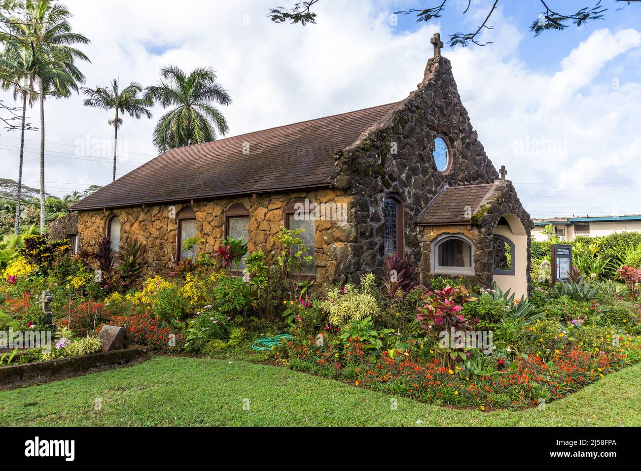 L'église épiscopale historique Christ Memorial à Kilauea, Kauai, Hawaï. Il est construit en pierre indigène et a été consacré en 1941. Banque D'Images