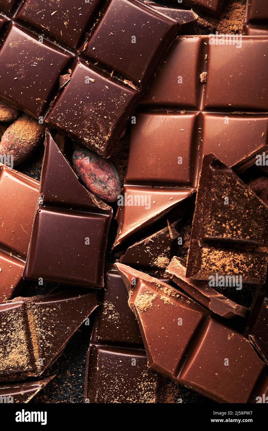 Barres De Chocolat Et De Chocolat Râpé Banque D'Images et Photos
