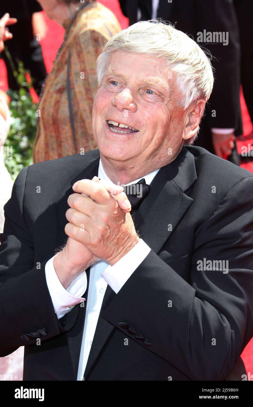 Los Angeles, CA - Robert Morse arrive aux Primetime Emmy Awards 62nd à Los Angeles, Californie, États-Unis. 29th août 2010. Crédit photo: Krista Kennel/Sipa Press /emmyarr2sipakk.382/1008302357 crédit: SIPA USA/Alay Live News Banque D'Images