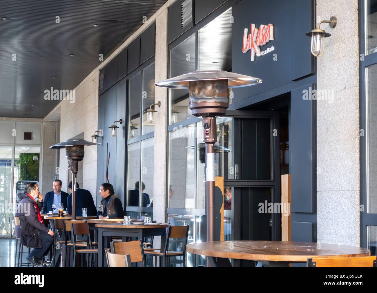 Restaurant Lakasa avec terrasse extérieure. Madrid, Espagne Banque D'Images