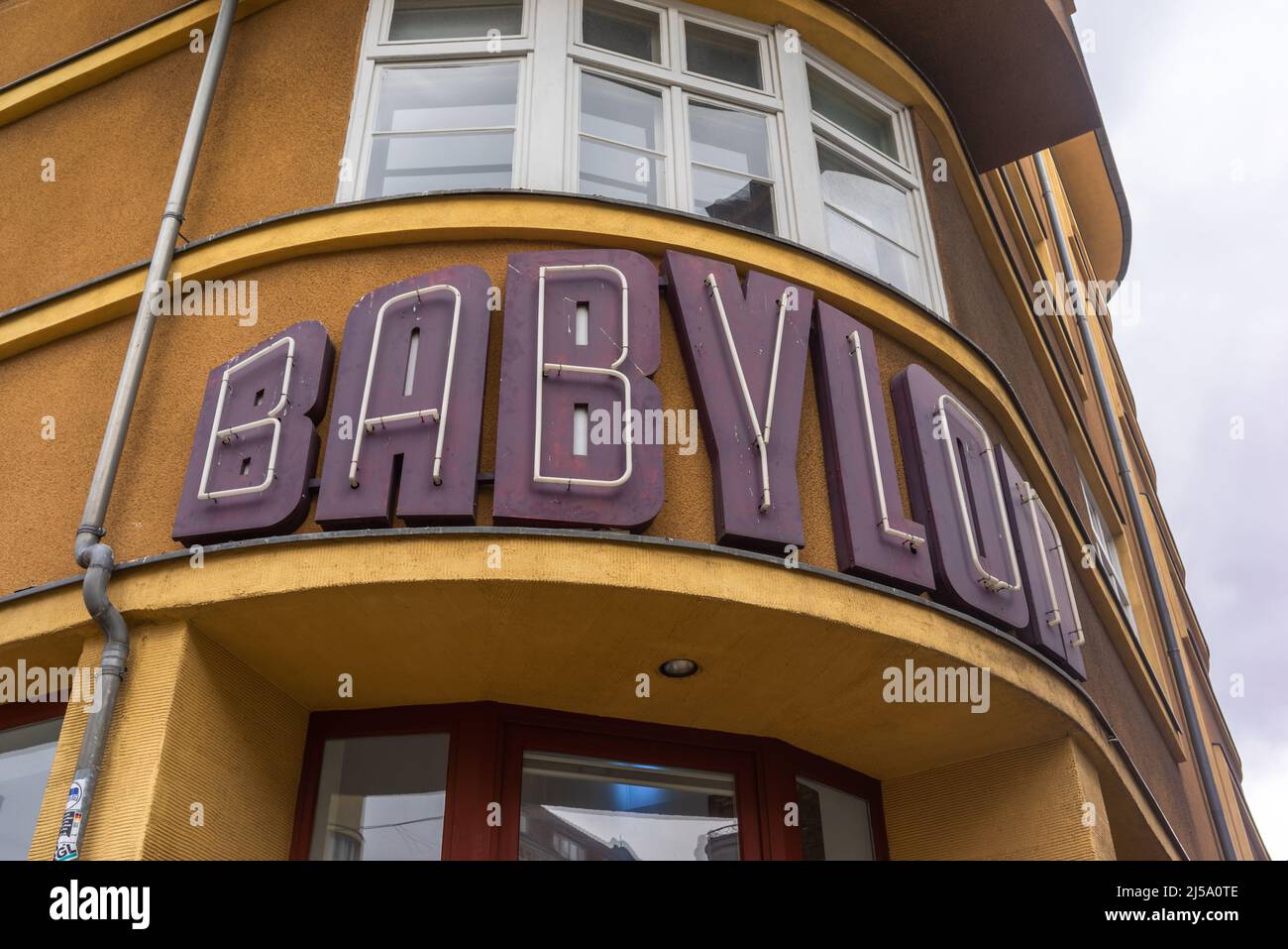 Babylone Cinema (Kino Babylone) - cinéma d'art emblématique dans un bâtiment classé sur la Rosa-Luxemburg Platz, quartier de Berlin Mitte, Berlin, Allemagne, UE Banque D'Images