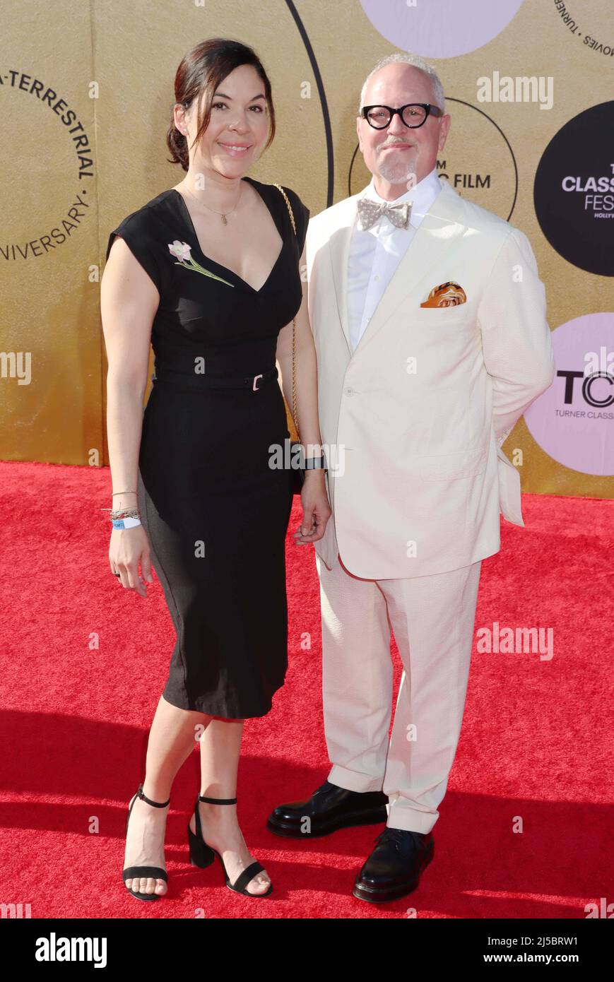 Hollywood, États-Unis. 21st avril 2022. Hillary Joyce, William Joyce 2022/04/21 le 40th anniversaire de la projection de “E.T. The Extra-Terrestrial” tenue au TCL Chinese Theatre à Hollywood, CA photo par Kazuki Hirata/Hollywood News Wire Inc. Crédit: Hollywood News Wire Inc./Alay Live News Banque D'Images