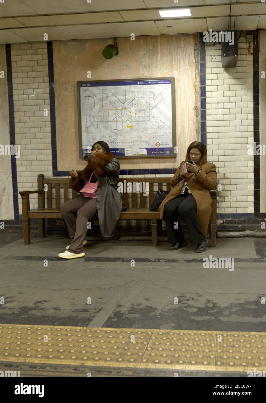 Londres, Angleterre, Royaume-Uni. Station de métro de Londres Banque D'Images
