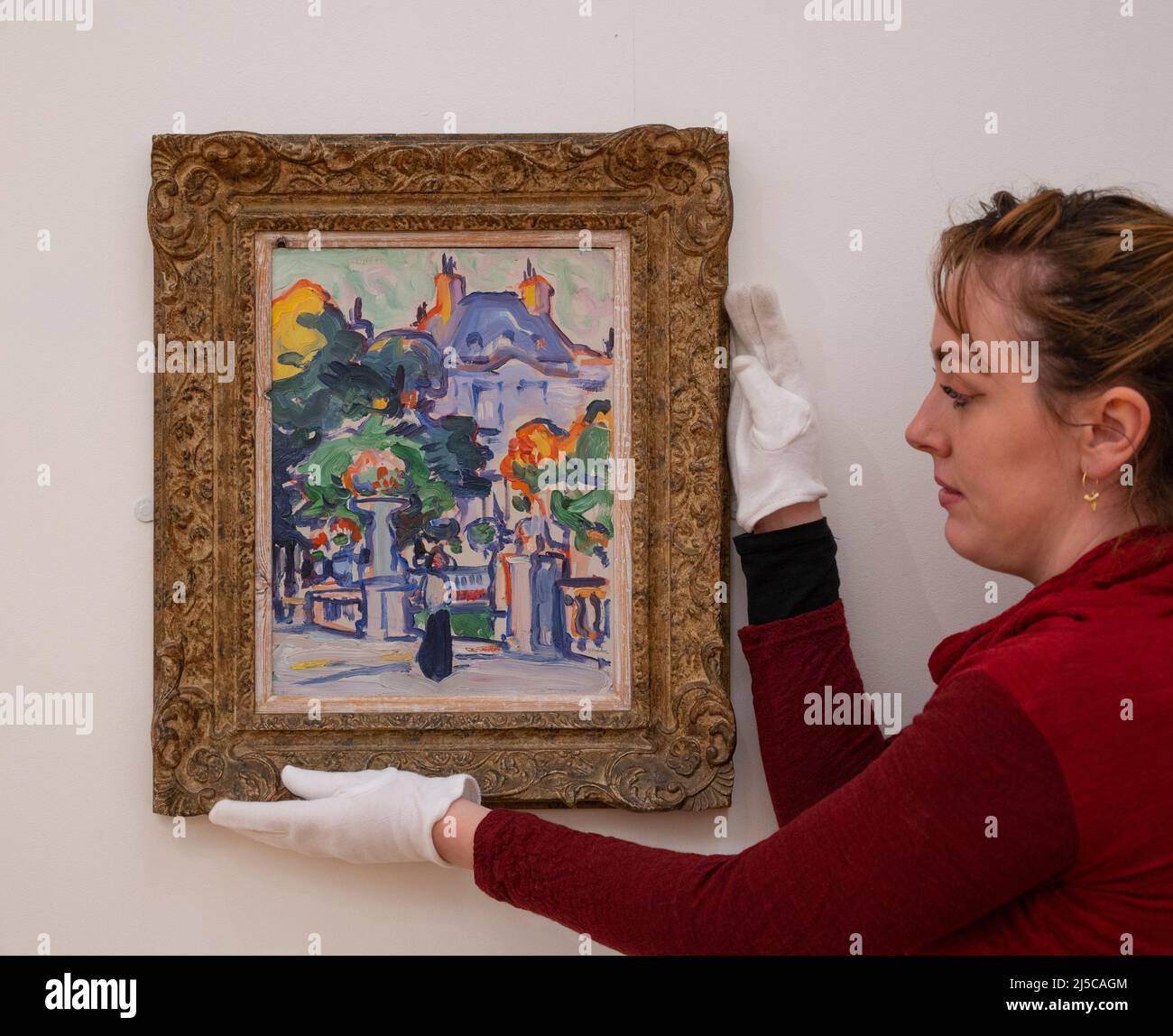 The Lightbox, Woking, Royaume-Uni. 22 avril 2022. Une fenêtre sur l'art écossais : les collections Ingram & Fleming (du 23 avril au 3 juillet 2022) rassemblent plus de 30 œuvres importantes qui explorent l'histoire de l'art écossais. L'exposition est issue de deux collections qui se complètent : les collections Ingram et Fleming. Image: Samuel John Paploe (1871-1935), Jardins du Luxembourg, c. 1910. Avec la permission de la Fleming Collection. Crédit : Malcolm Park/Alay Live News Banque D'Images