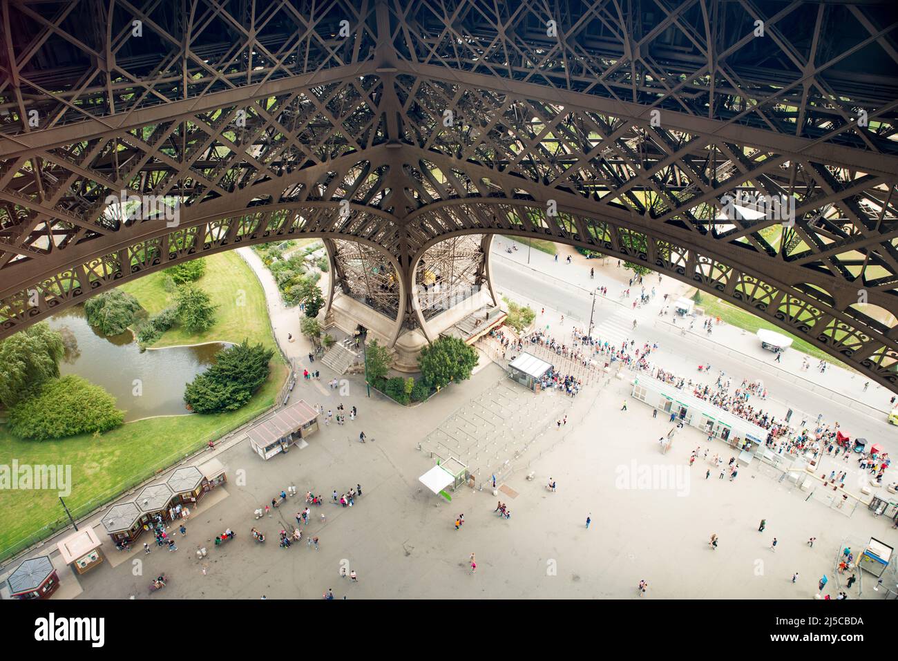 Tour Eiffel à Paris, France, objectif fisheye, attraction touristique, Paris sur le 04.08.2017 Banque D'Images